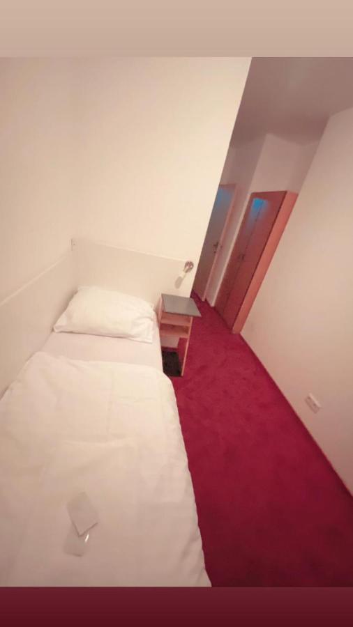 Maerkischer Hof 3* Berlino